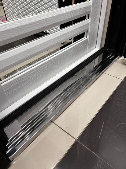 Входная дверь  